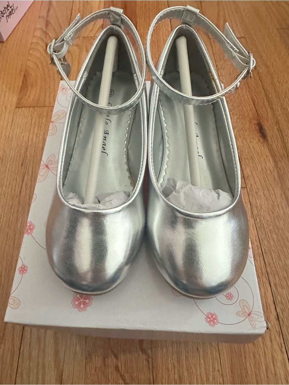 Girls Silver Mary Jane Dress Shoes with Ankle Strap
